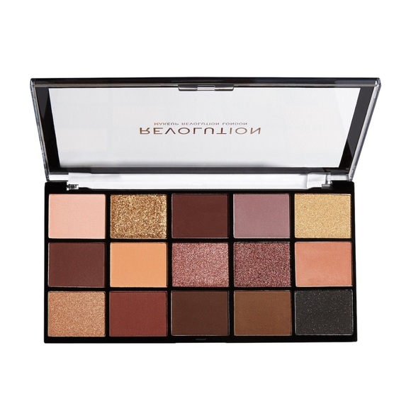Revolution Eyeshadow Palette, Blush and Glitter - Picture 8 of 12